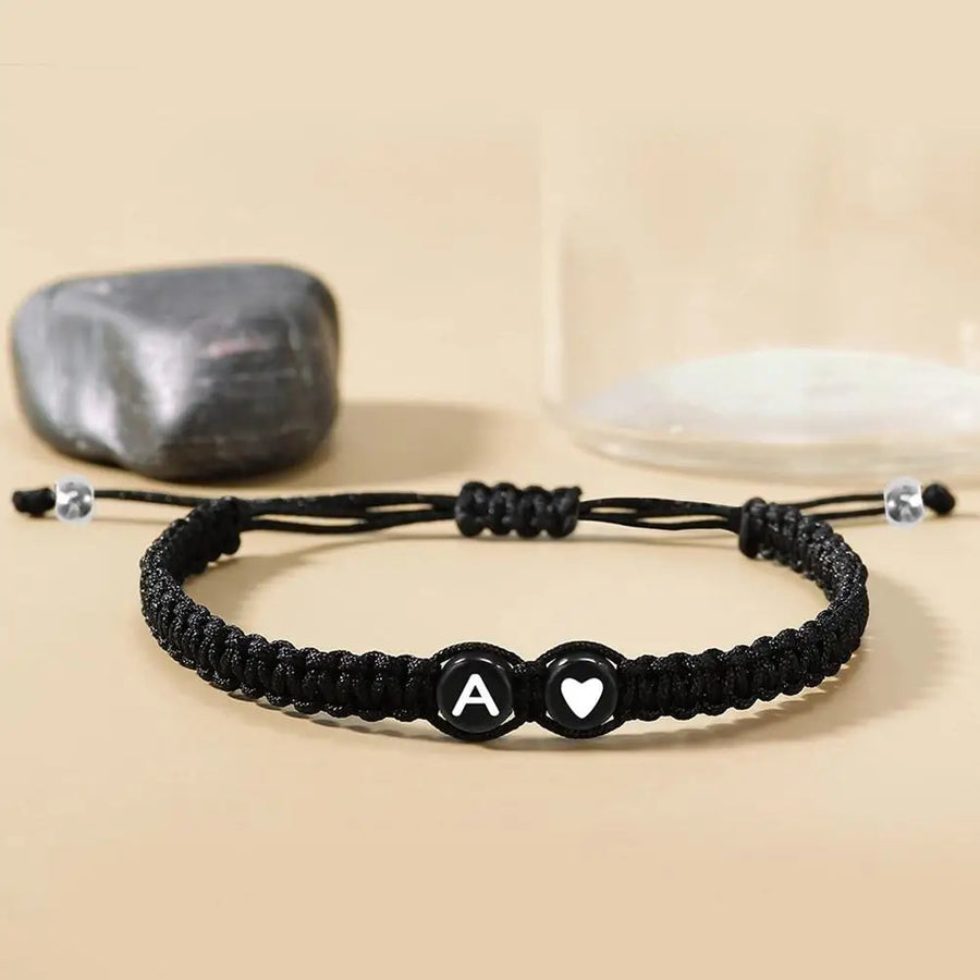 Pulsera Inicial Trenzada con Corazón